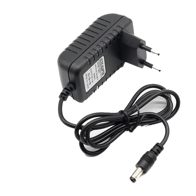 Transformateur 230VAC/12VDC 3A avec connecteur 5.5mm*2.1mm-2.5mm